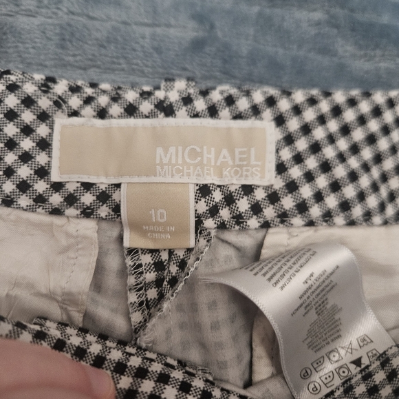 Michael Michael Kors Black And White Gingham Short! - Picture 2 of 6